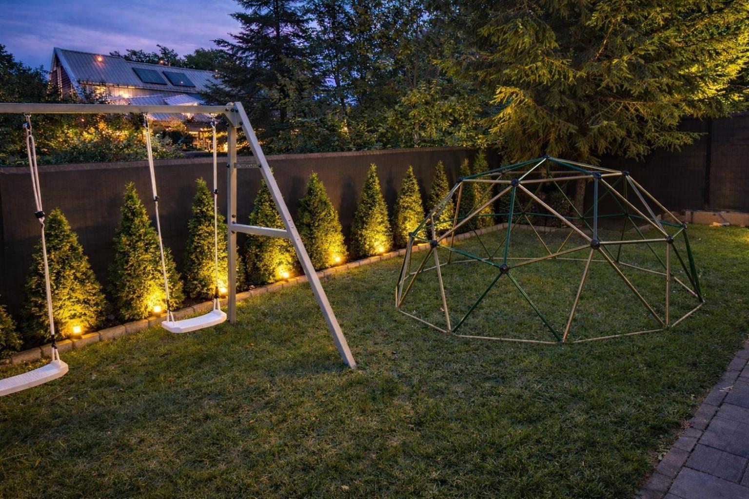 Prestigious Residence With Garden, Garage, And Elegant Rooms - Krakow, Krakow